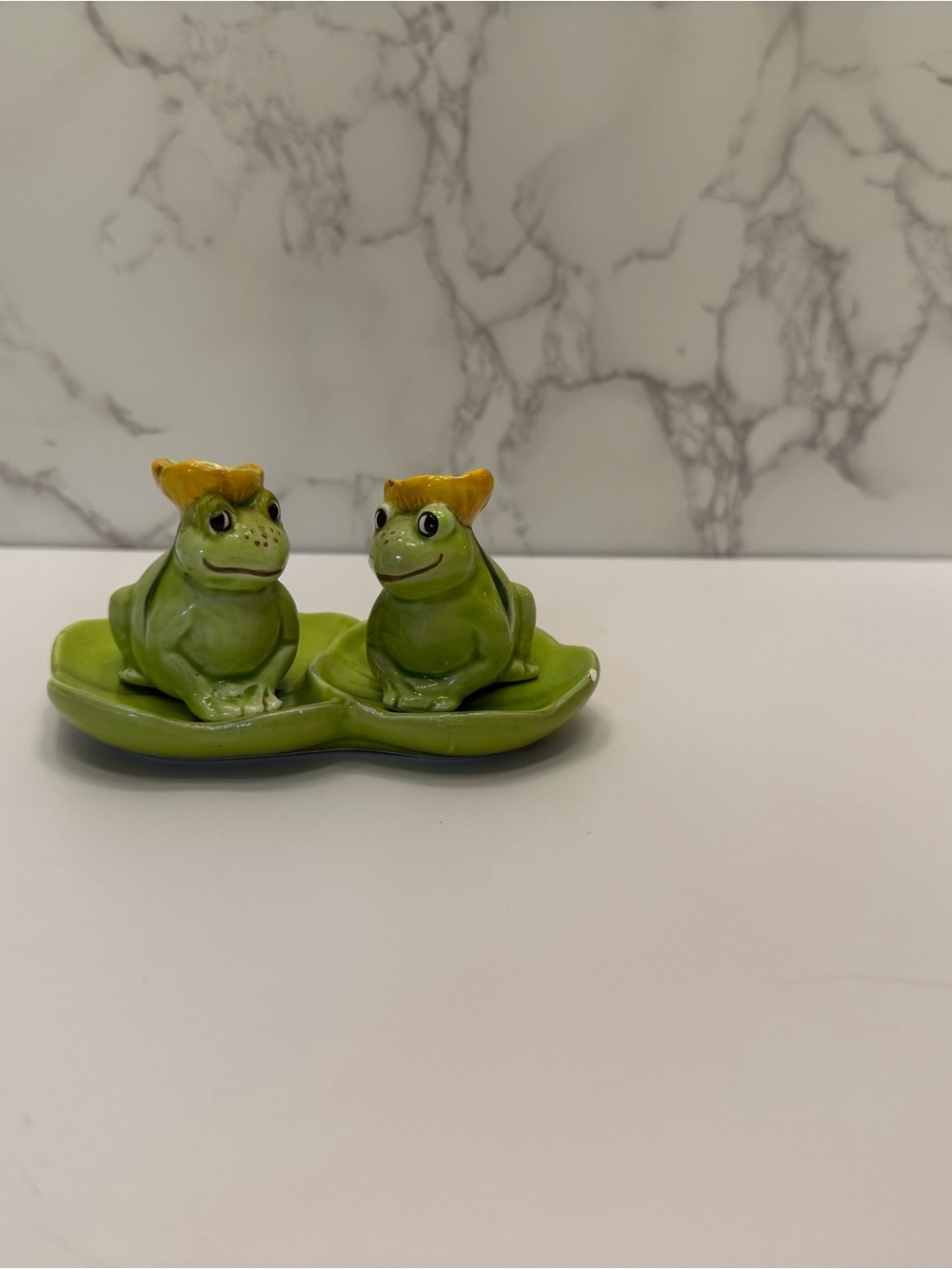 Vintage George Good Made in Japan Frogs on Lily Pad Salt & Pepper Shakers